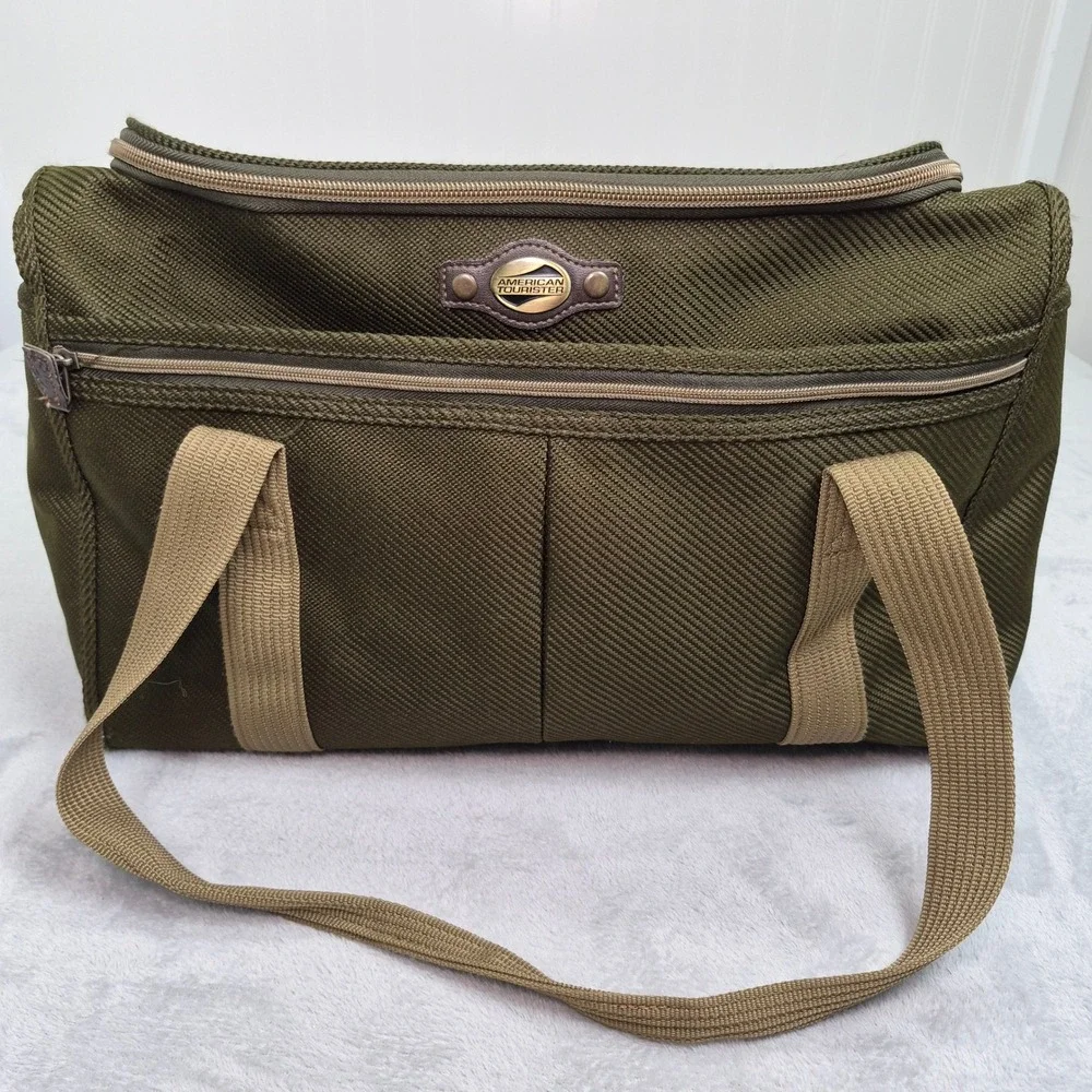 American Tourister Kenya 6 Olive Green Duffle Bag Travel Carry On 72874-660